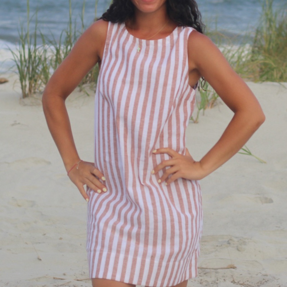 Old Navy White and Brown Sheath Dress Sleeveless Bateau
